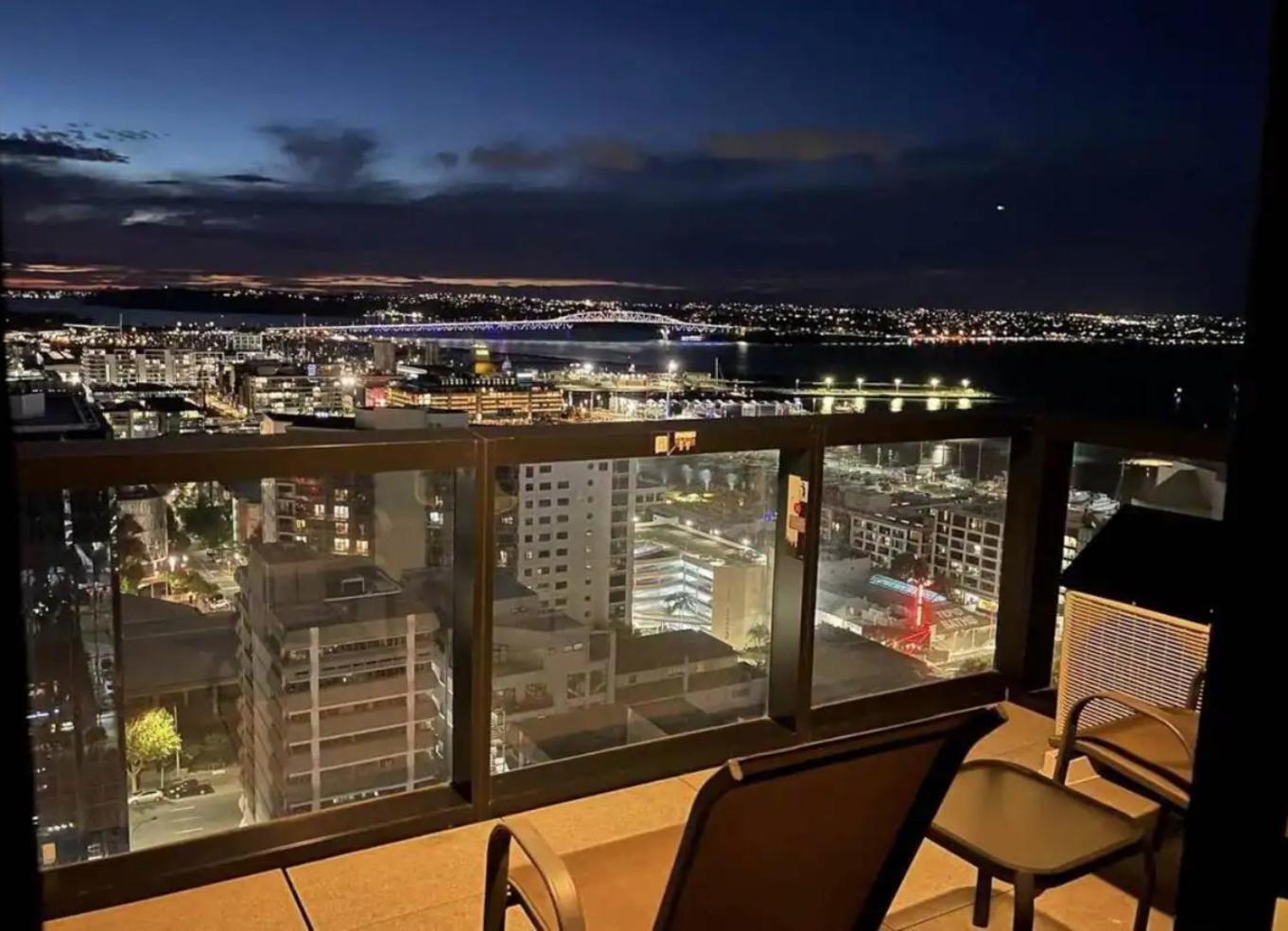 Magnificent Skytower, Sea, Habour View In Cbd Leilighet Auckland Eksteriør bilde